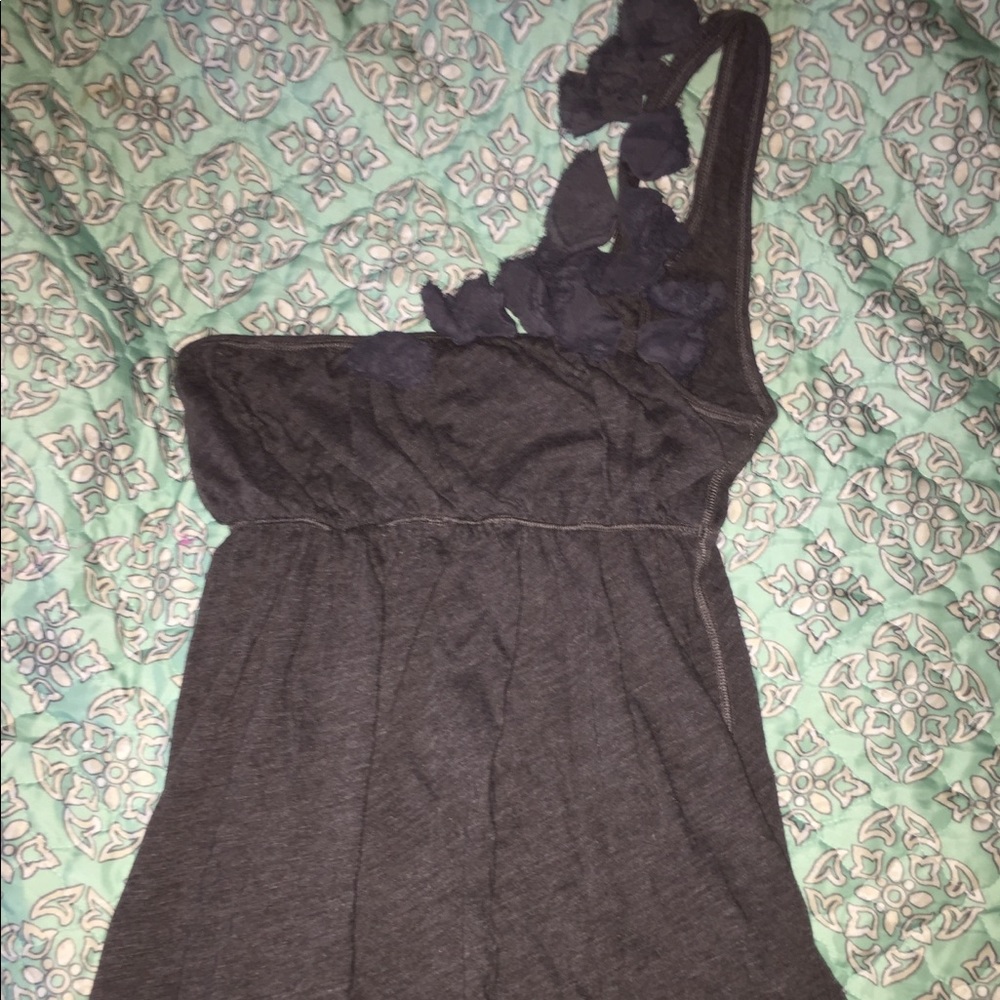 One shoulder tank